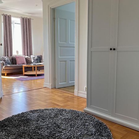 Stadshotellet Кристинехамн Екстериор снимка