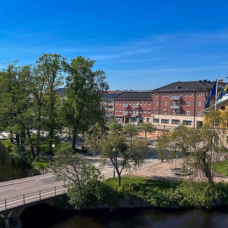 Stadshotellet Кристинехамн Екстериор снимка